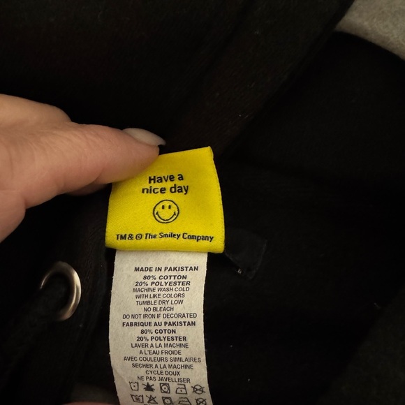 RSQ x Smiley Smile More Black Mens Hoodie Sz Medium - Picture 7 of 9